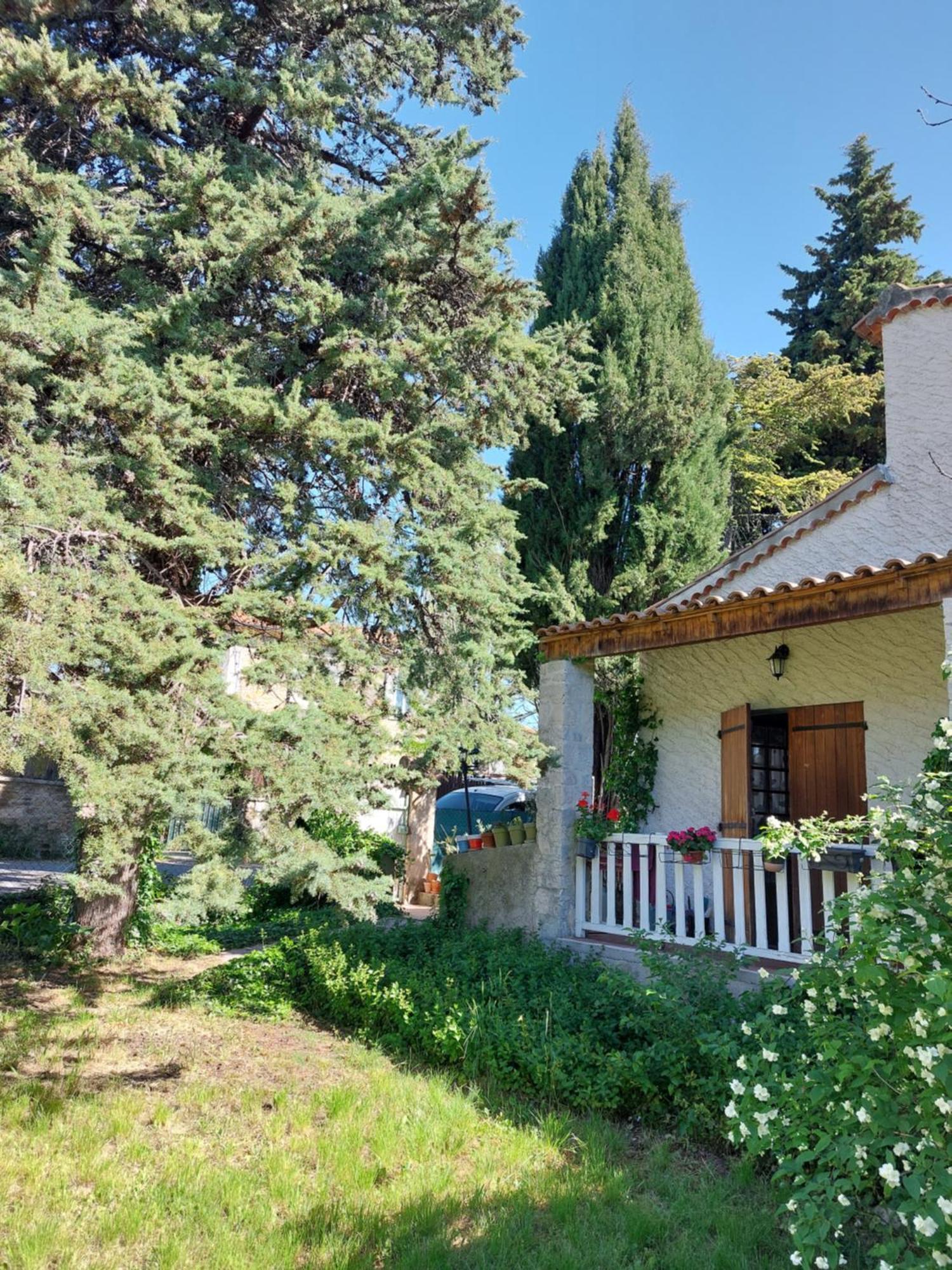 La Maison De Marie-Jeanne - Le Rocher D'Ongles Exterior photo